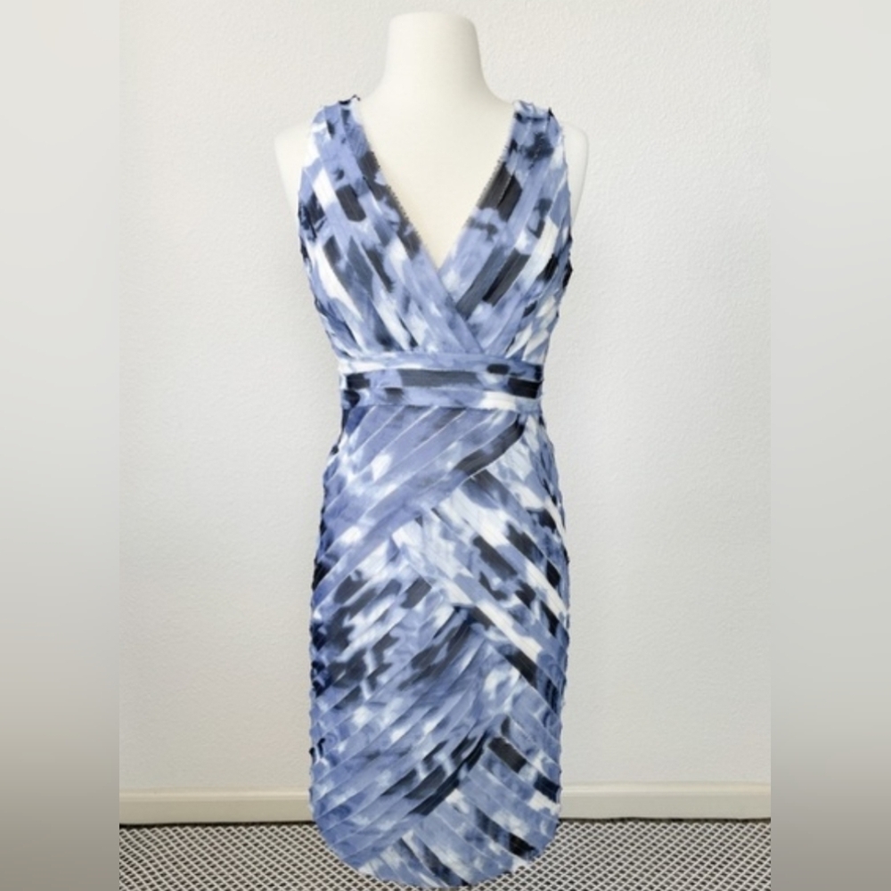 Ann Taylor Petite Blue/Black/White Abstract Midi Dress